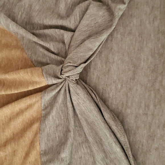 Long sleeve size XXL color block shirt - Picture 2 of 7